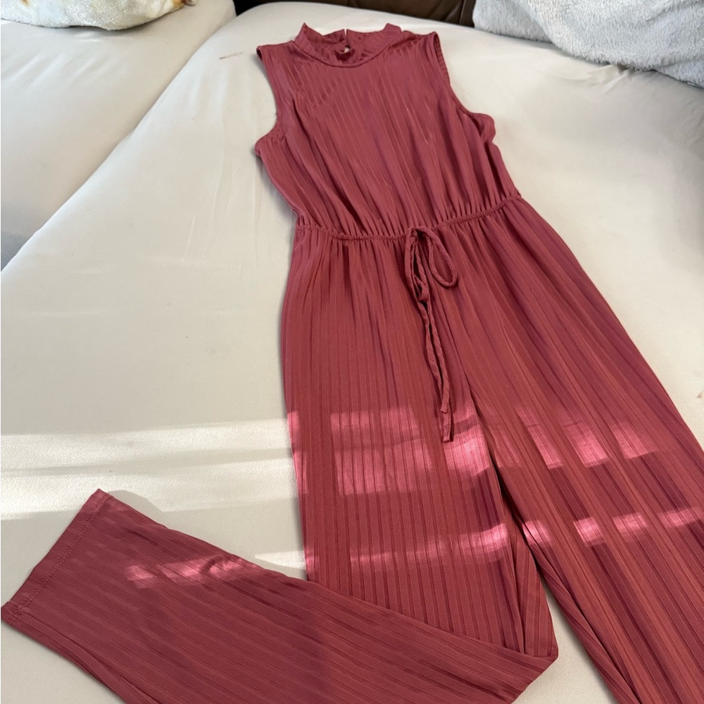 Sleeveless Ribbed Jumpsuit with Tie Waist